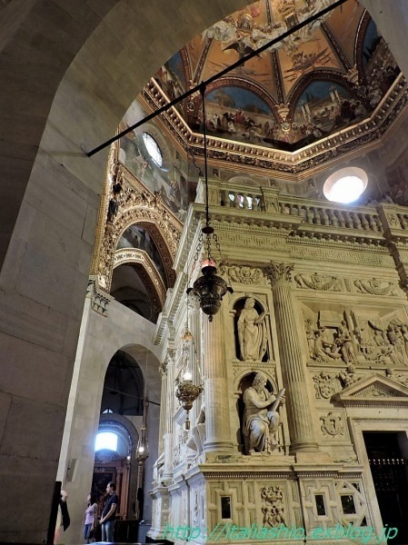21-1- Interno della Basilica_GF.jpg