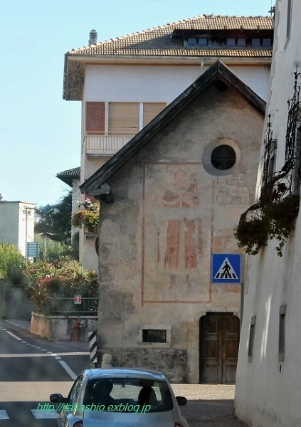 21-869.jpg