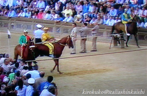 22siena.palio06.8.16327_t_GF.jpg