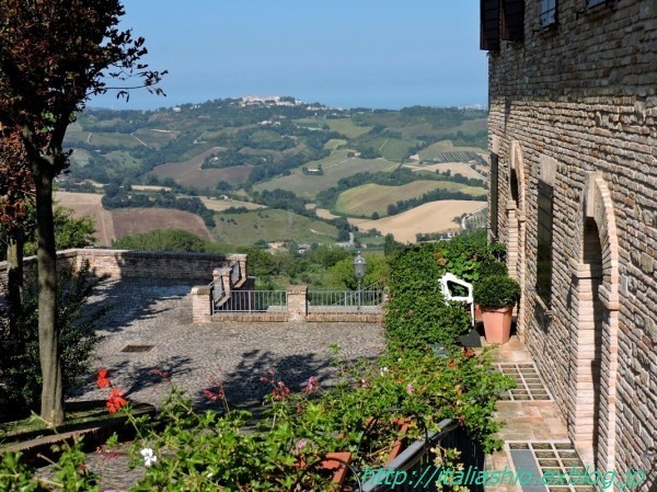 27-2 Paesaggio da Offagna_GF.jpg